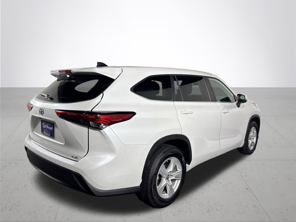 2023 Toyota Highlander L