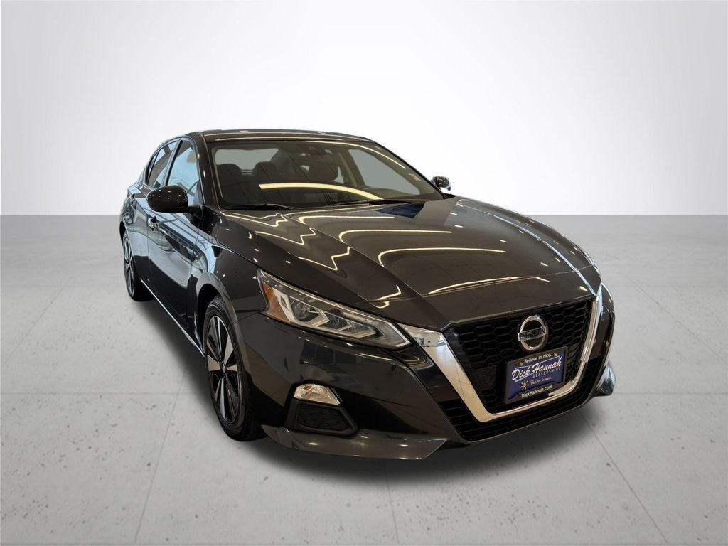 2022 Nissan Altima 2.5 SV