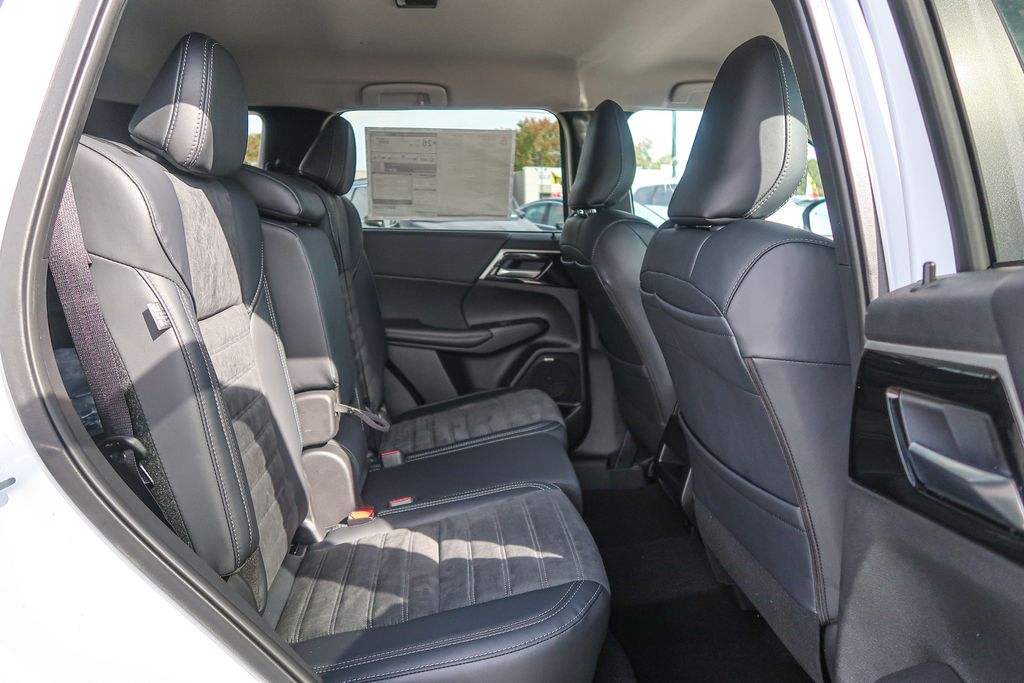 2025 Mitsubishi Outlander SE 2.5 S-AWC