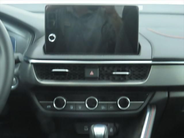 Thumbnail: 2025 Acura ADX - 15