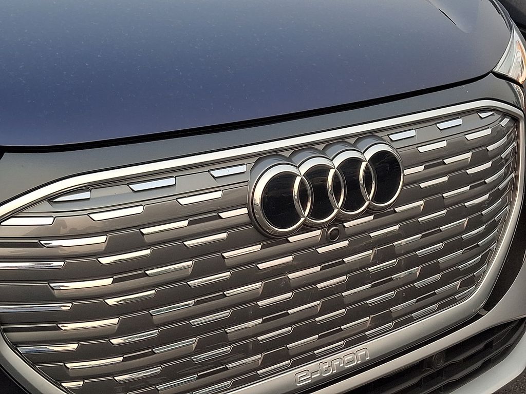 Thumbnail: 2024 Audi Q4 e-tron - 4