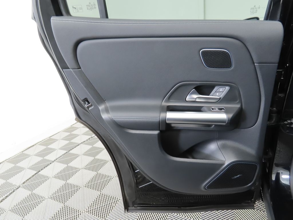 Thumbnail: 2025 Mercedes-Benz GLA - 25