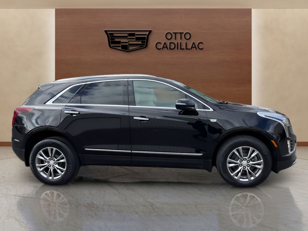 used 2023 Cadillac XT5 car, priced at $35,500