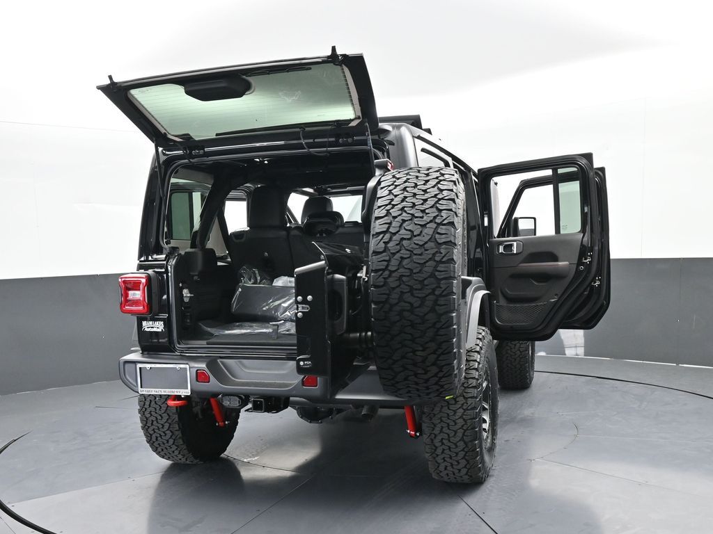 New 2026 Black Clearcoat Jeep Rubicon image 72