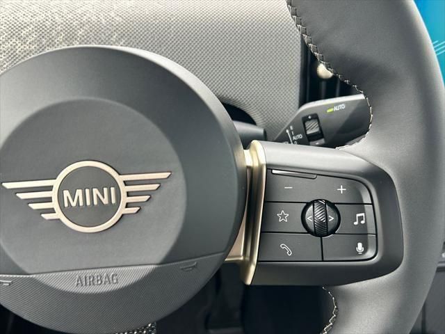 Thumbnail: 2026 MINI Cooper - 18