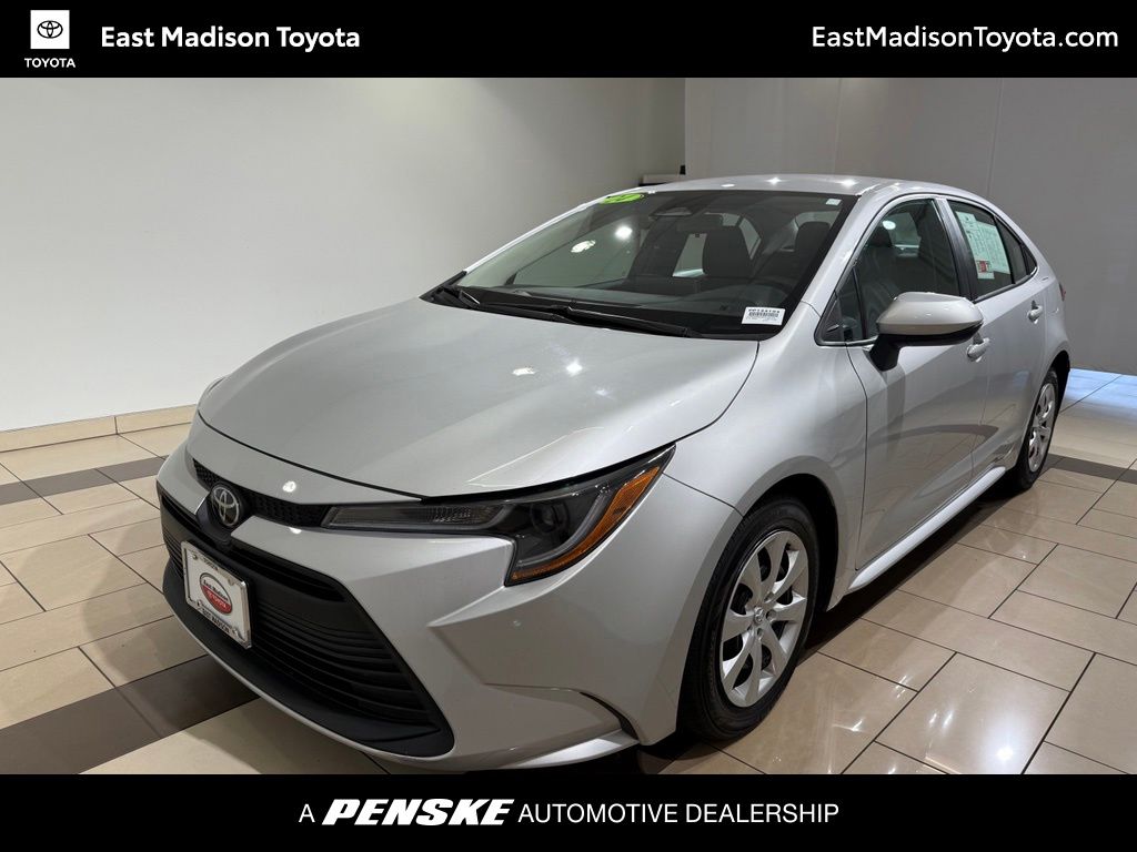  2024 Toyota Corolla LE FWD   