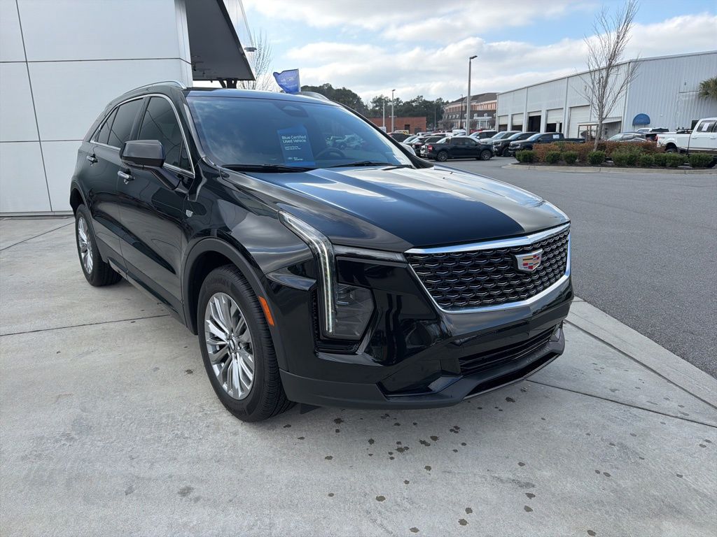 2024 Cadillac XT4 FWD Premium Luxury