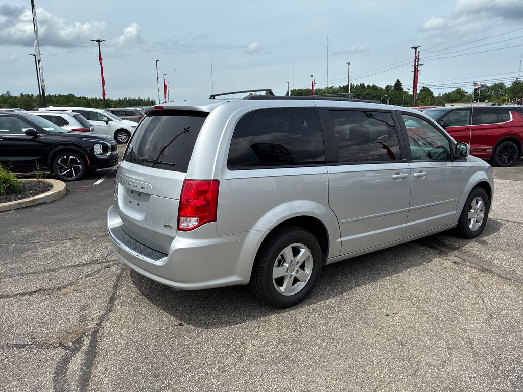 2012 Dodge Grand Caravan SXT - 4