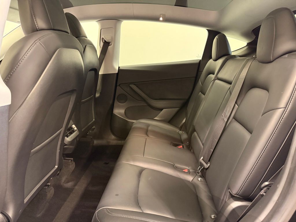2021 Tesla Model Y Long Range 11