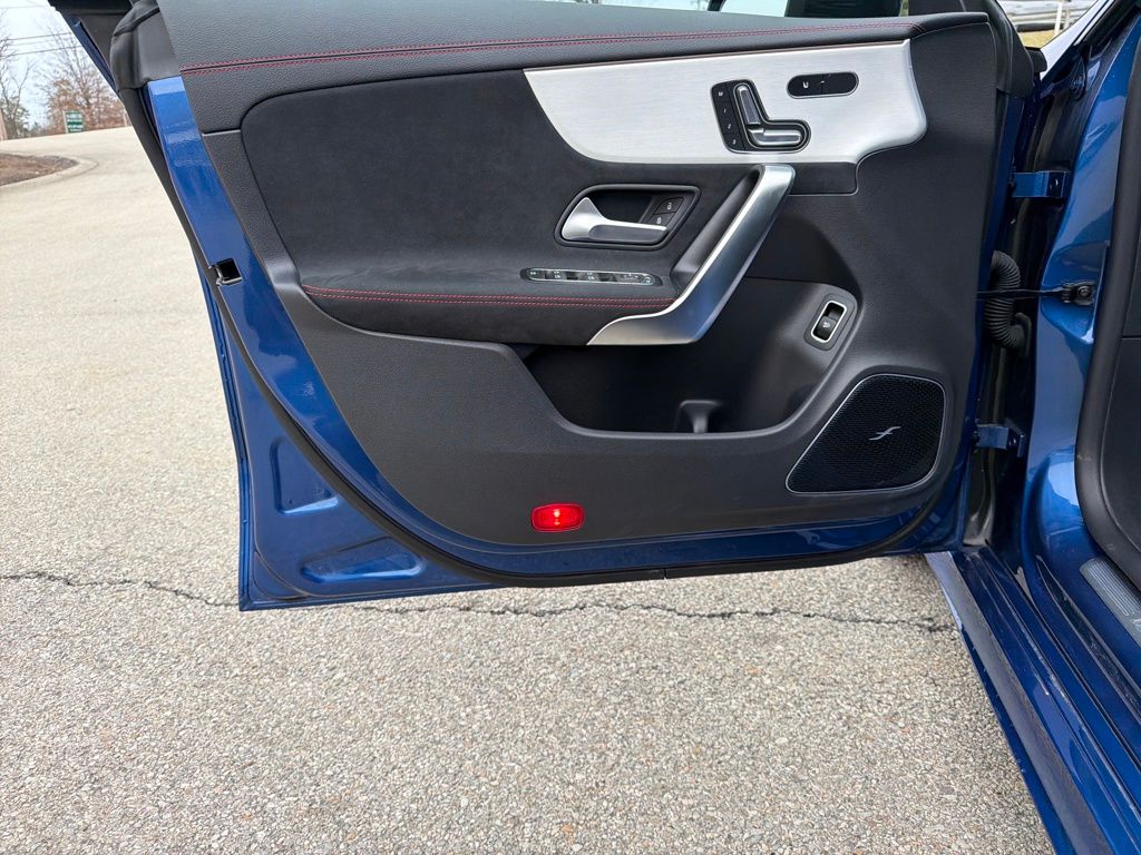 2025 Mercedes-Benz CLA CLA 250 - 10