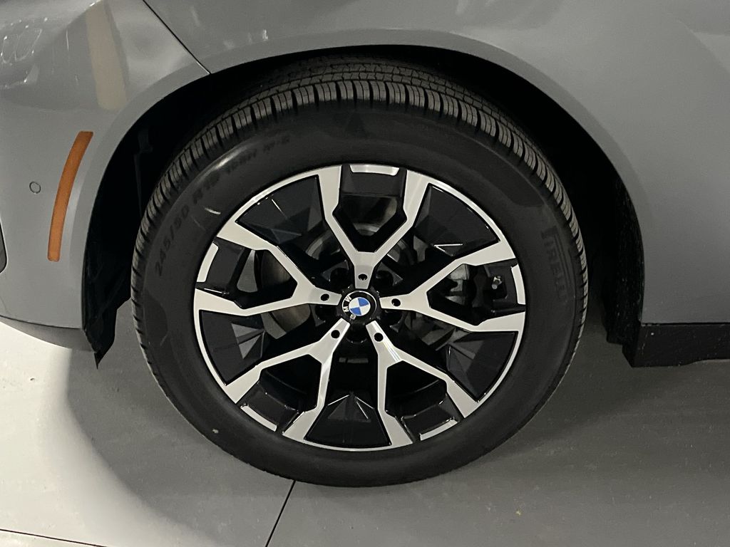 Thumbnail: 2026 BMW X3 - 10