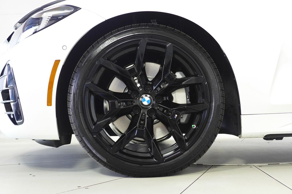 Thumbnail: 2026 BMW 4 Series - 5