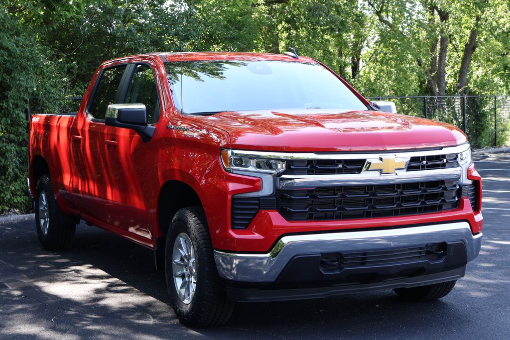 2024 Chevrolet Silverado 1500 LT 10