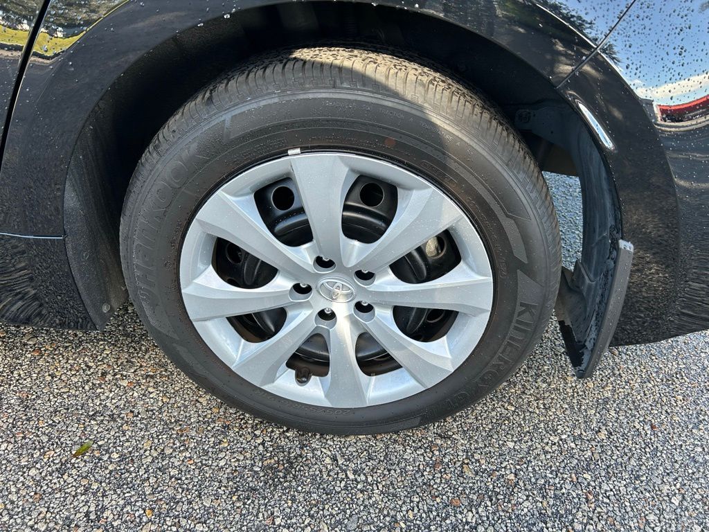 Thumbnail: 2024 Toyota Corolla - 9