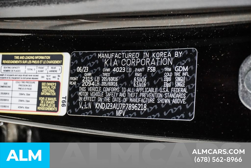 Used 2023 Black Kia LX image 57