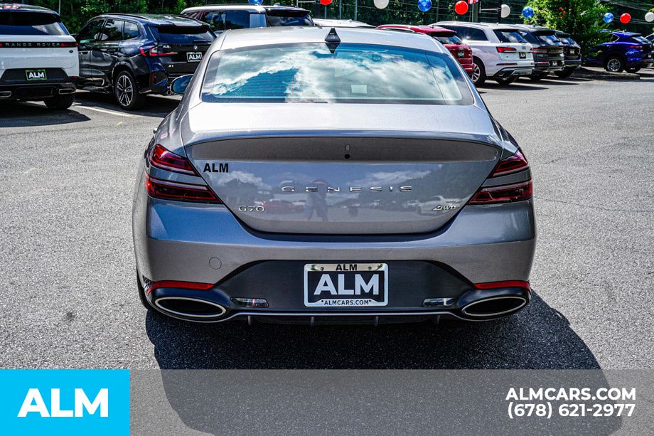 Used 2025 Silver Genesis 2.5T image 10