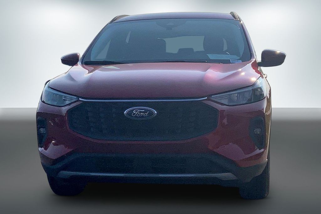 Used 2025 Red Ford Base image 7