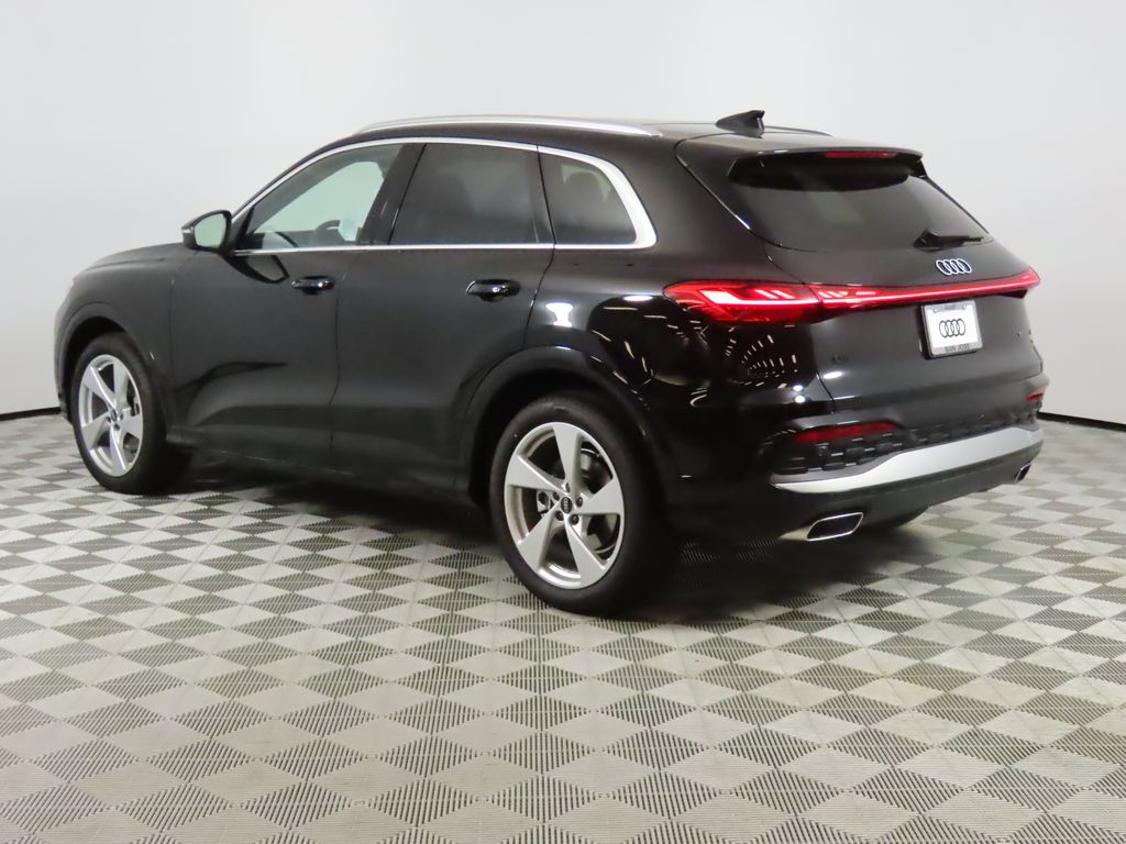 Thumbnail: 2025 Audi Q5 - 3