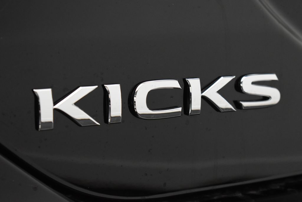 Thumbnail: 2025 Nissan Kicks - 9