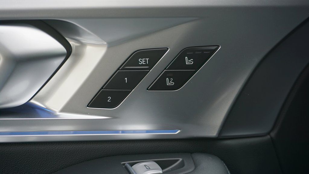 2026 BMW XM Base - Photo 11