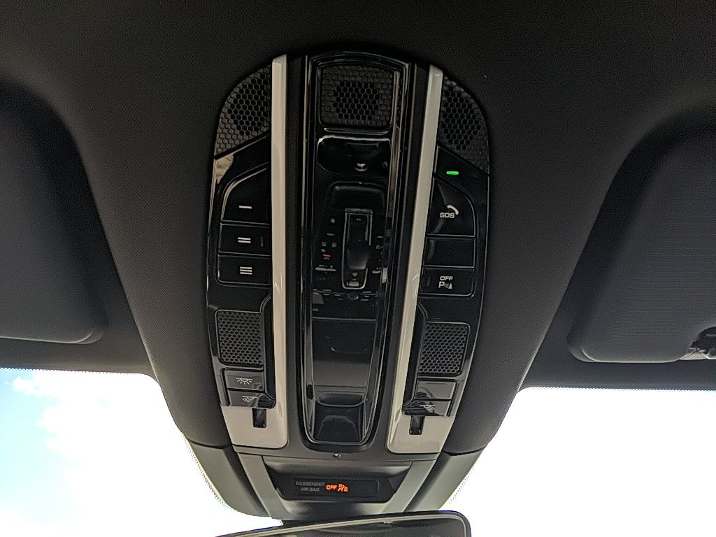 2019 Porsche Cayenne Base 29