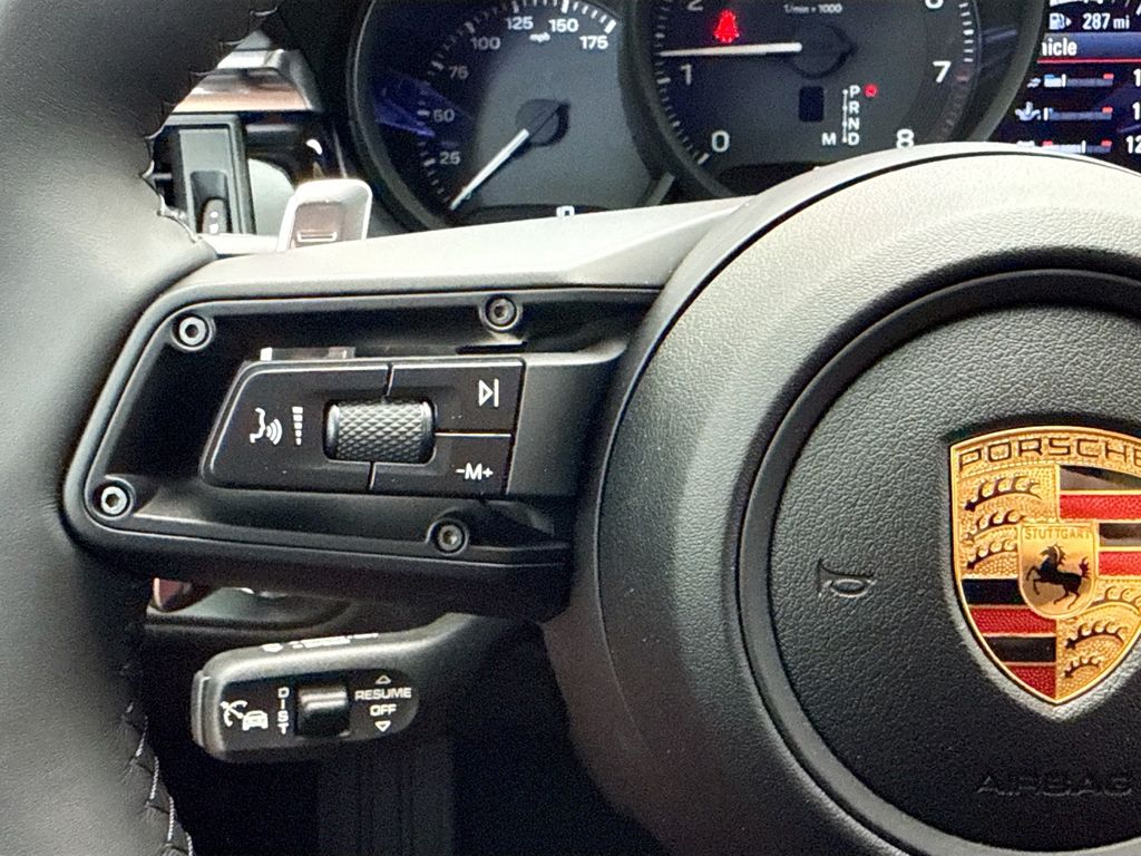 Thumbnail: 2026 Porsche Macan - 13