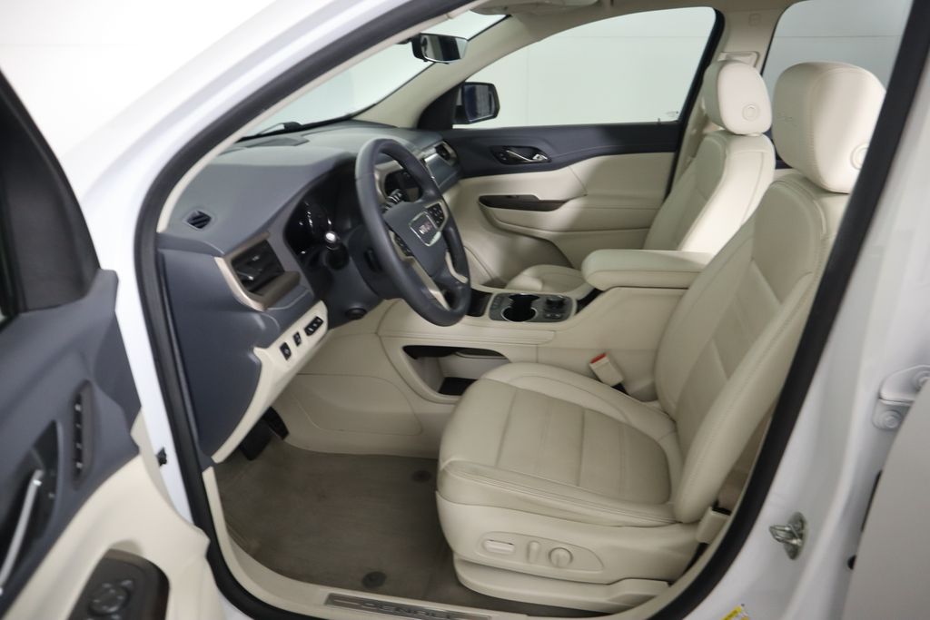 2021 GMC Acadia Denali 19