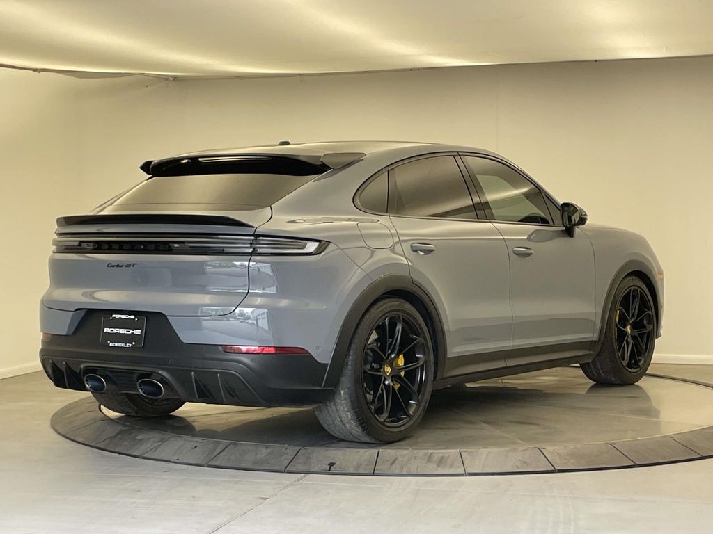 2024 Porsche Cayenne Coupe Turbo GT - 6