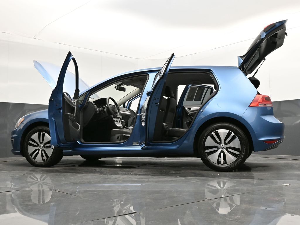 2016 Volkswagen e-Golf SE