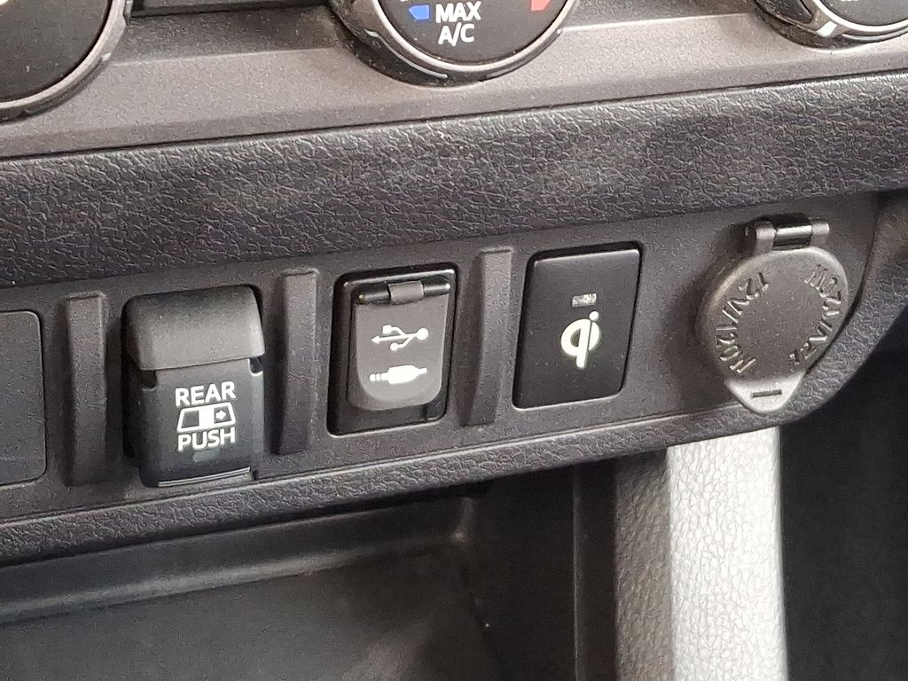 Thumbnail: 2019 Toyota Tacoma - 25