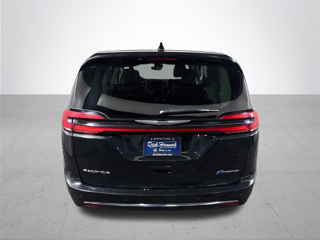 2023 Chrysler Pacifica Hybrid Touring L
