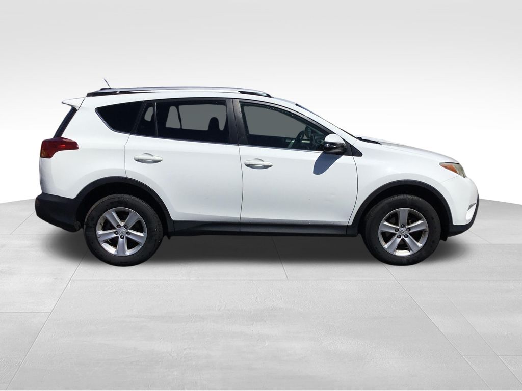 Thumbnail: 2014 Toyota RAV4 - 6
