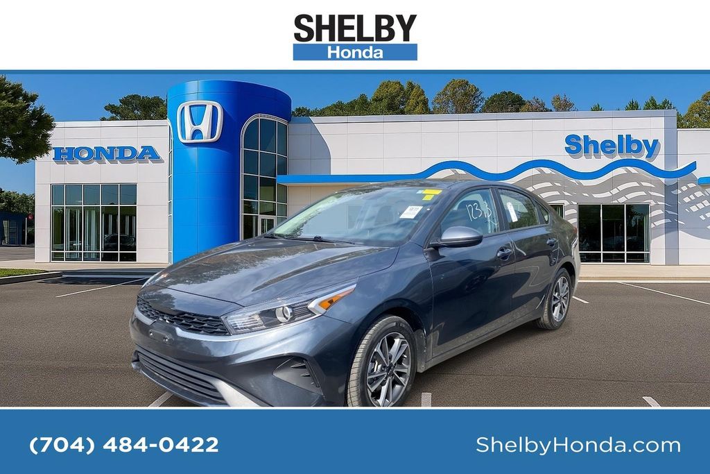 2023 Kia Forte LXS FWD