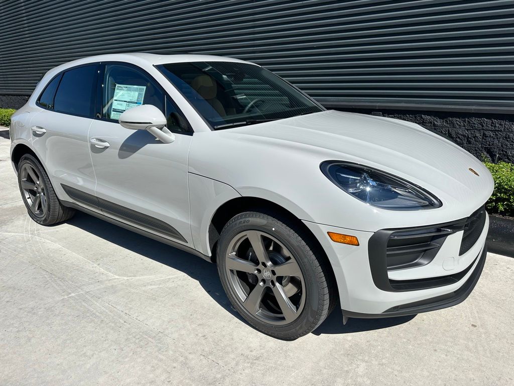 Thumbnail: 2026 Porsche Macan - 11