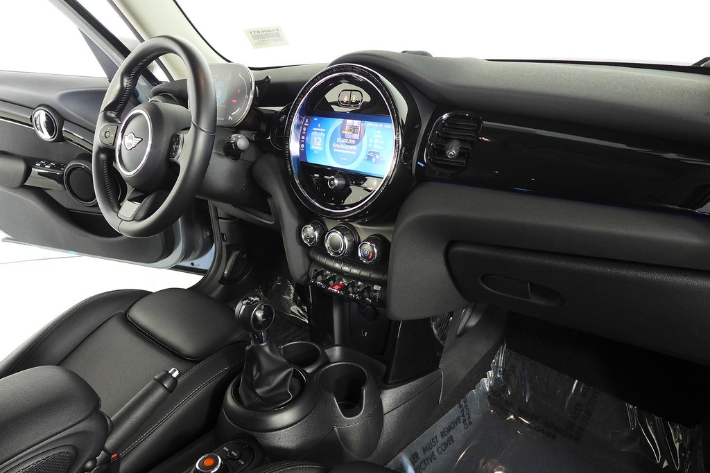 Thumbnail: 2022 MINI Cooper - 13