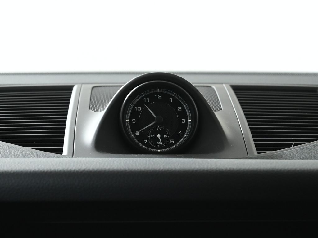 Thumbnail: 2024 Porsche Macan - 22