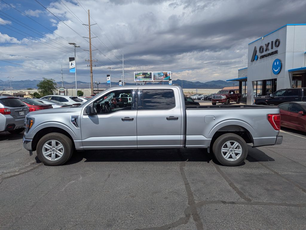 2023 Ford F-150 XLT 2