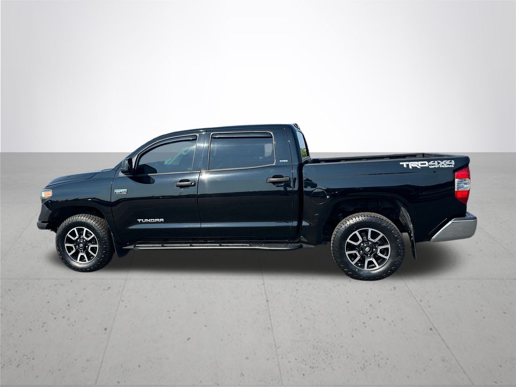 2017 Toyota Tundra SR5