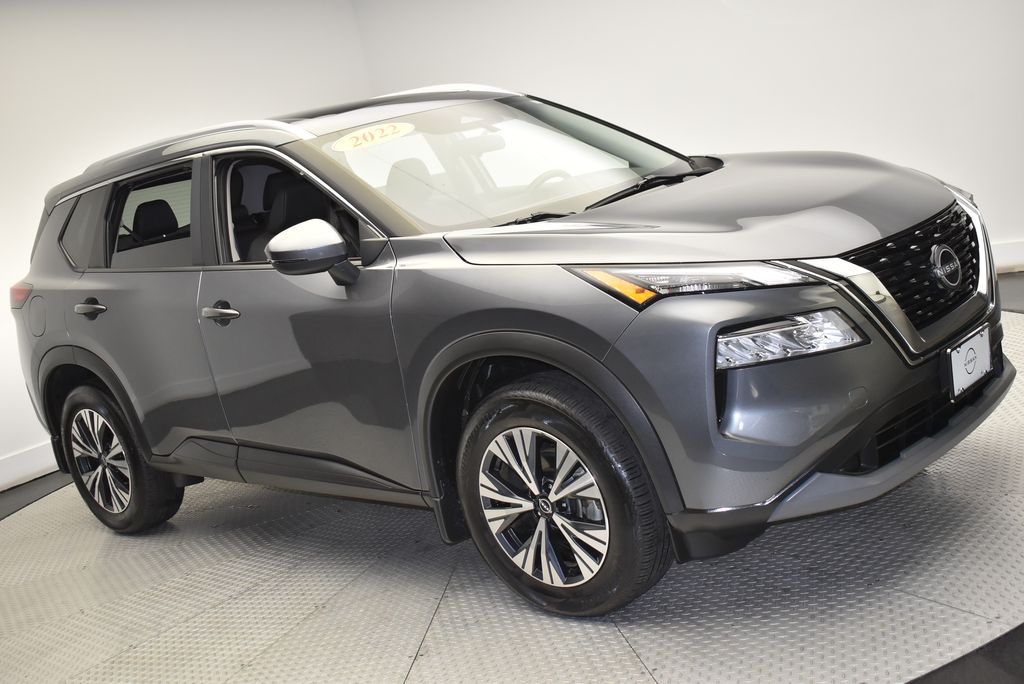 2022 Nissan Rogue SV 3