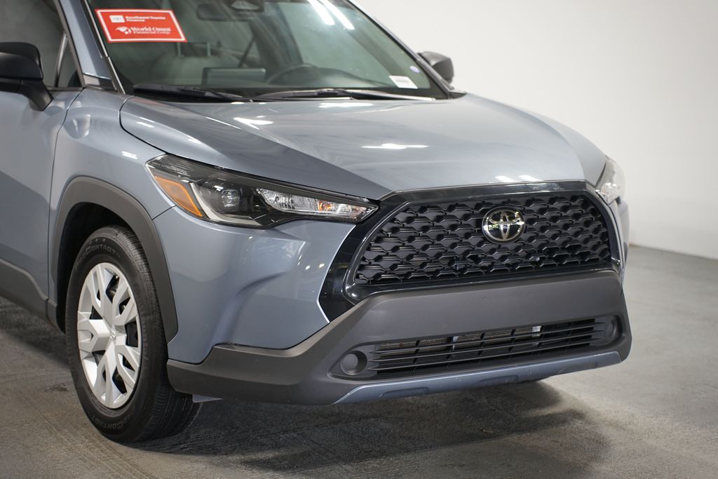 Thumbnail: 2024 Toyota Corolla Cross - 4