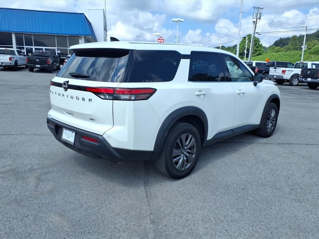 Used 2023 White Nissan S image 13