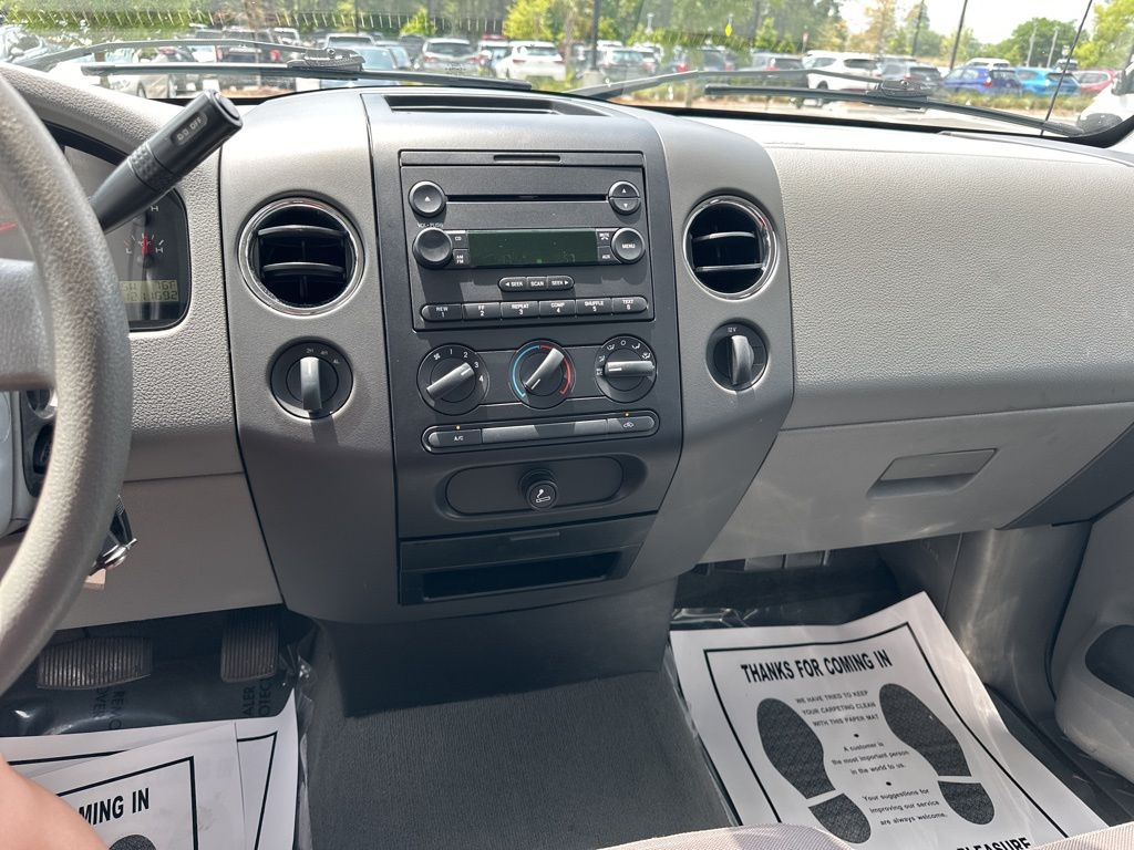 2006 Blue Ford F-150 XLT 4X4 Truck