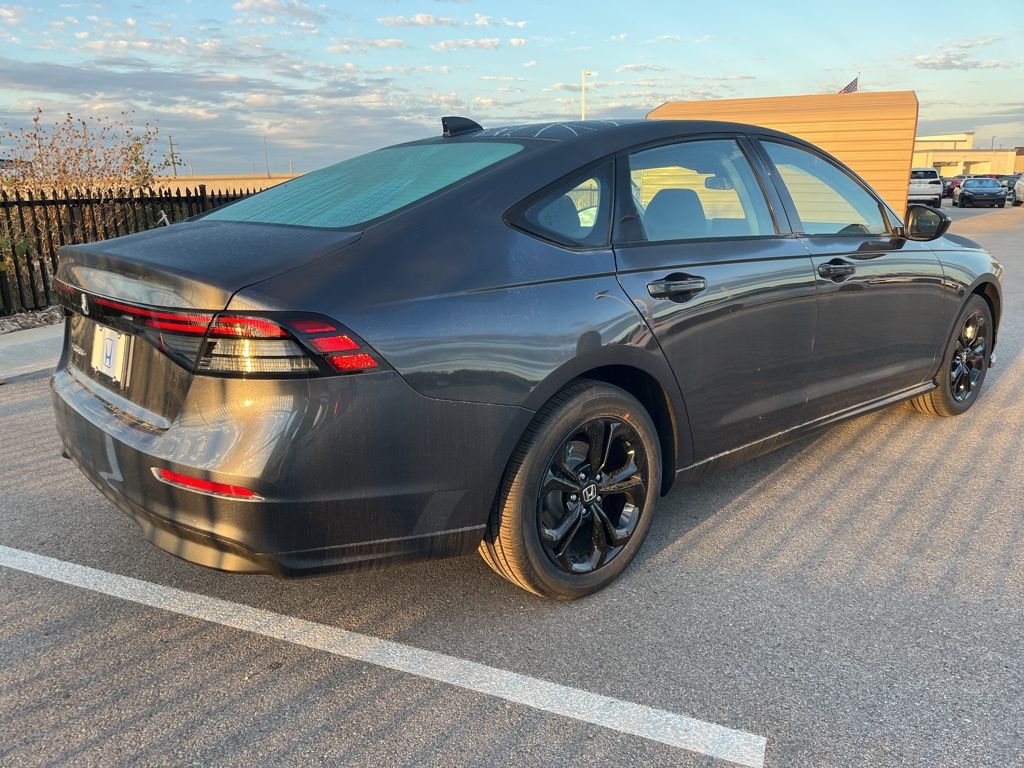 Thumbnail: 2025 Honda Accord - 3