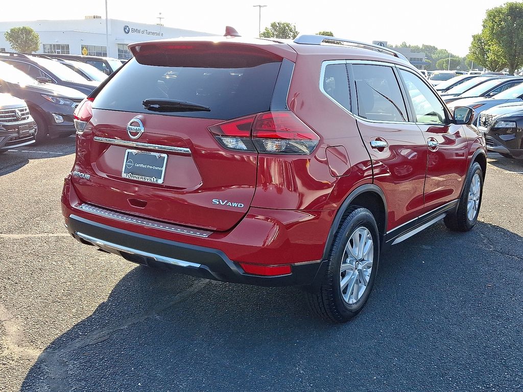Thumbnail: 2017 Nissan Rogue - 6