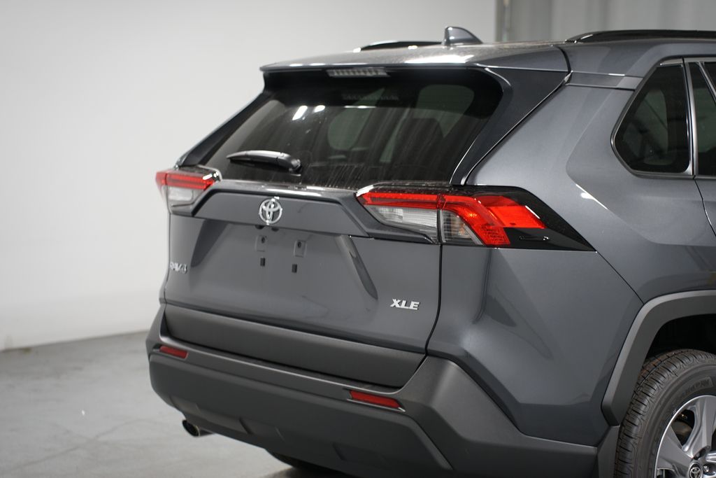 Thumbnail: 2025 Toyota RAV4 - 9