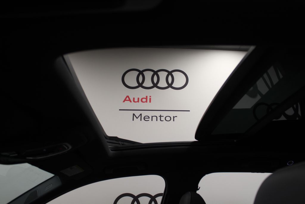 Thumbnail: 2026 Audi Q7 - 14