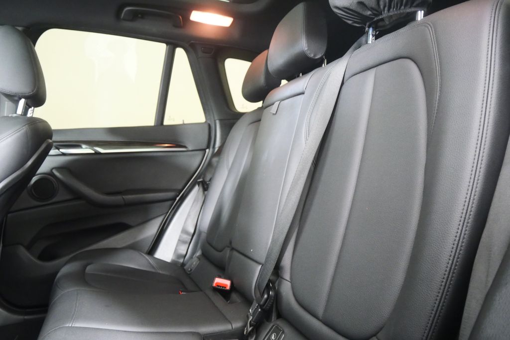 Thumbnail: 2017 BMW X1 - 11