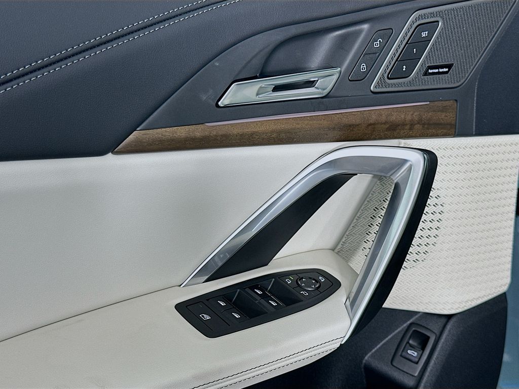 Thumbnail: 2026 BMW X1 - 20