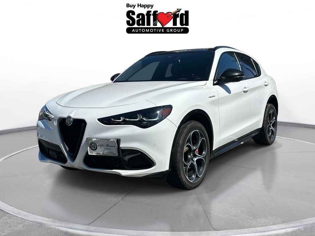 White 2024 Alfa Romeo Stelvio Veloce AWD SUV / Crossover All-Wheel Drive 8-Speed Automatic