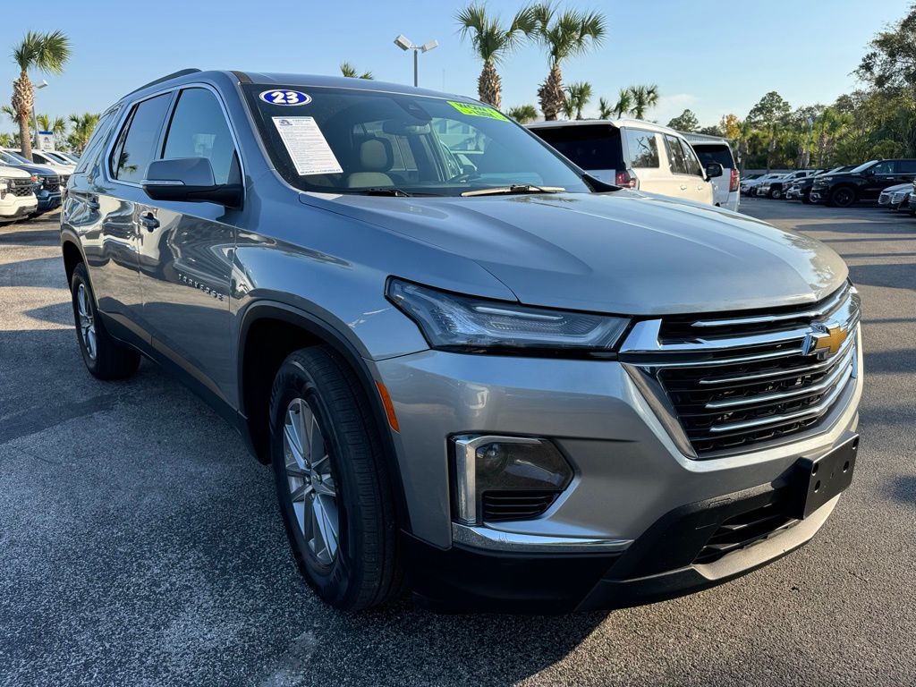 2023 Chevrolet Traverse LT 9